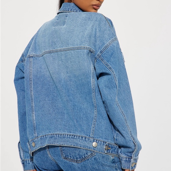 Jean Jacket🩵 - Picture 3 of 5